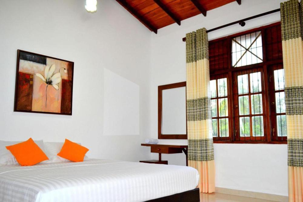 Sobaya Residence Ambalantota Esterno foto
